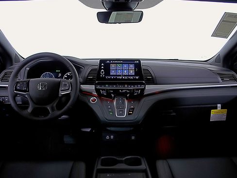 Certified 2025 Honda Odyssey Sport-L image 14