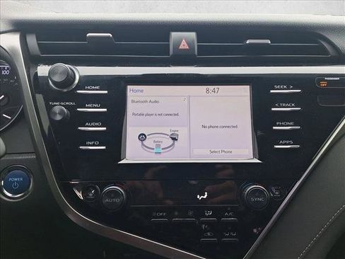 Used 2018 Toyota Camry SE image 12