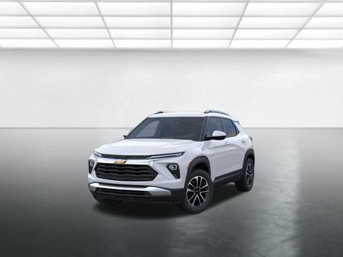 New 2026 Chevrolet TrailBlazer LT w/ Convenience Package FWD image 29