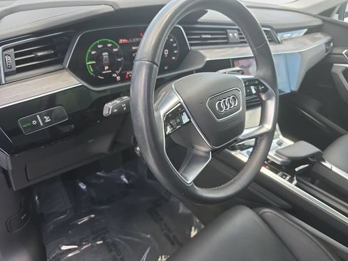 Used 2024 Audi Q8 e-tron Prestige w/ Prestige Package AWD/4WD image 28