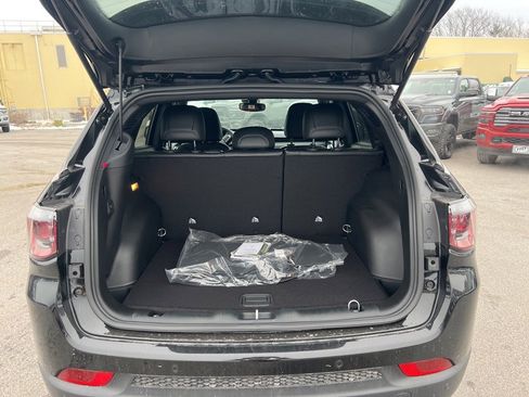 New 2026 Jeep Compass Limited image 17