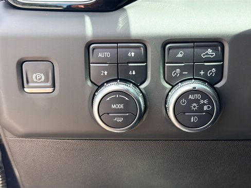 Used 2024 GMC Sierra 1500 Denali AWD/4WD image 35