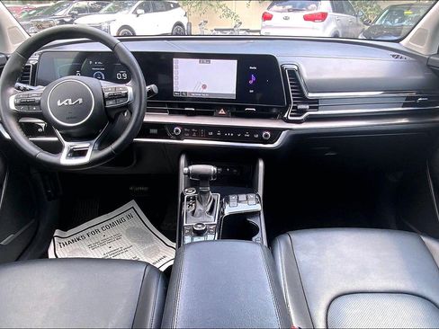 Used 2024 Kia Sportage EX FWD image 17