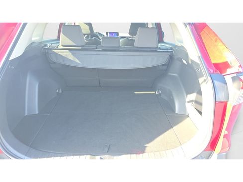 Used 2025 Toyota RAV4 XLE FWD image 9