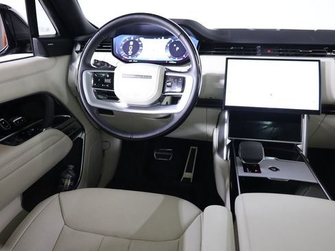 Used 2024 Land Rover Range Rover Long Wheelbase SE AWD/4WD image 40
