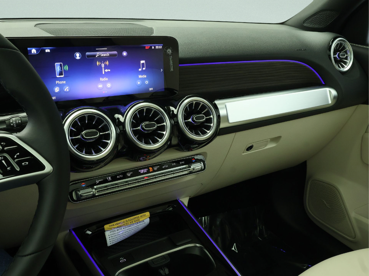 New 2026 Mercedes-Benz GLB 250 image 5
