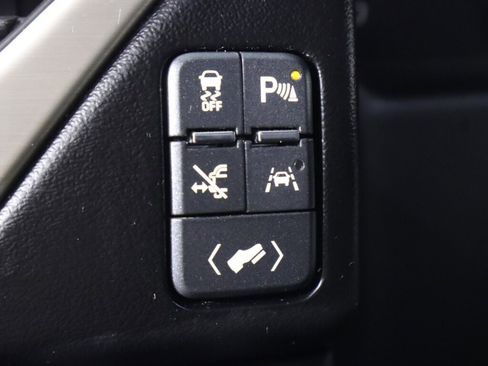 Used 2019 GMC Yukon Denali w/ Denali Ultimate Package image 10