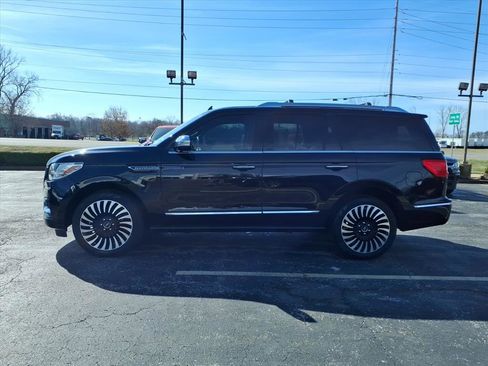 Used 2020 Lincoln Navigator Black Label w/ Cargo Convenience Package image 5