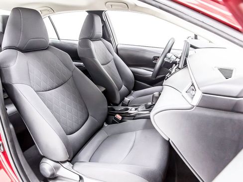 Used 2022 Toyota Corolla LE image 34