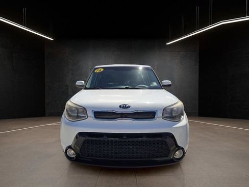 Used 2016 Kia Soul + FWD image 2