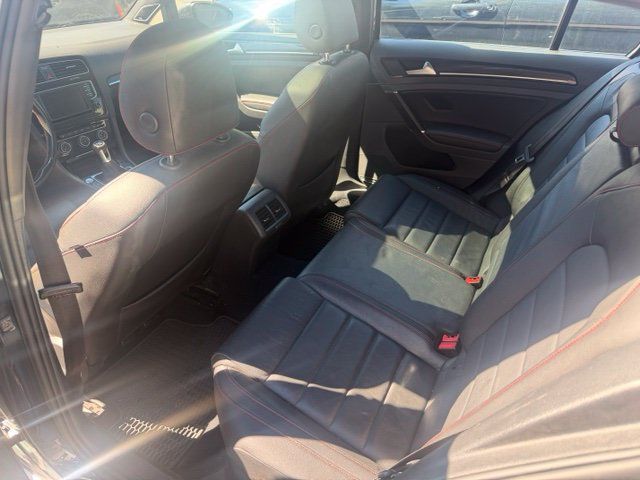 Used 2017 Volkswagen GTI SE FWD image 9