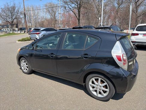 Used 2012 Toyota Prius C Three image 6