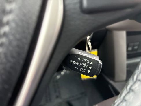 Used 2017 Toyota RAV4 XLE w/ Premium Special Value Package image 18