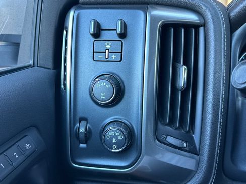 Used 2019 Chevrolet Silverado 2500 LTZ w/ Duramax Plus Package AWD/4WD image 26