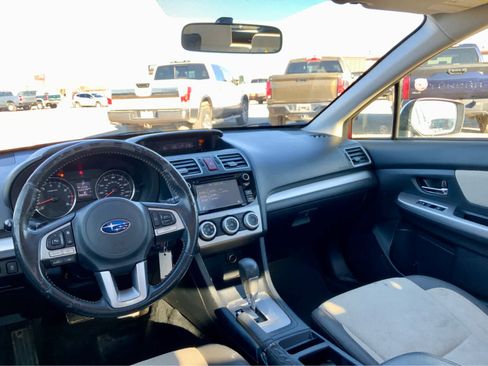 Used 2016 Subaru Crosstrek 2.0i Premium w/ Moonroof Package image 30