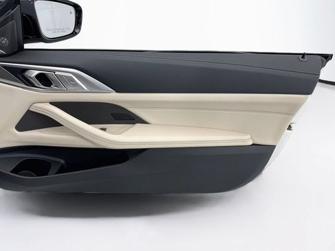 Used 2026 BMW M440i Convertible w/ Premium Package RWD image 23