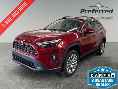 Used 2025 Toyota RAV4 XLE Premium AWD/4WD image 11