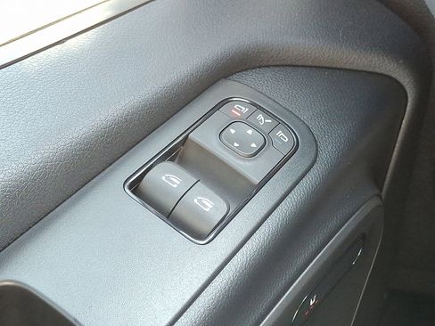 Used 2025 Mercedes-Benz Sprinter 2500 image 27