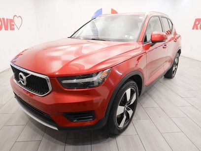 Used 2019 Volvo XC40 T4 Momentum