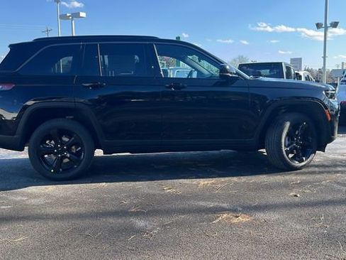 New 2026 Jeep Grand Cherokee Limited w/ Limited Altitude Package AWD/4WD image 3