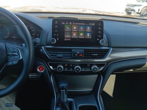 Certified 2018 Honda Accord Sport image 19