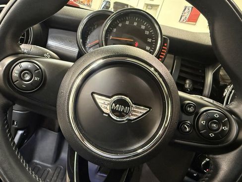 Used 2017 MINI Cooper 2-Door Hardtop FWD image 22