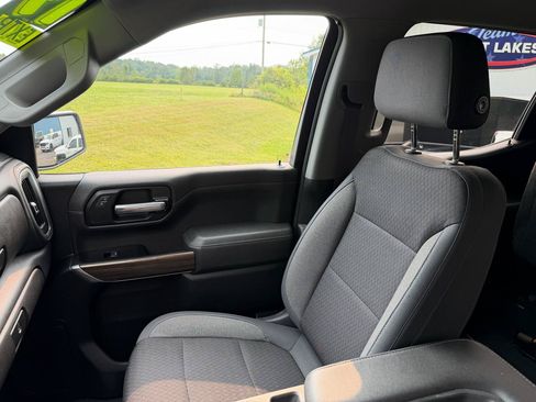 Used 2019 Chevrolet Silverado 1500 LT AWD/4WD image 29