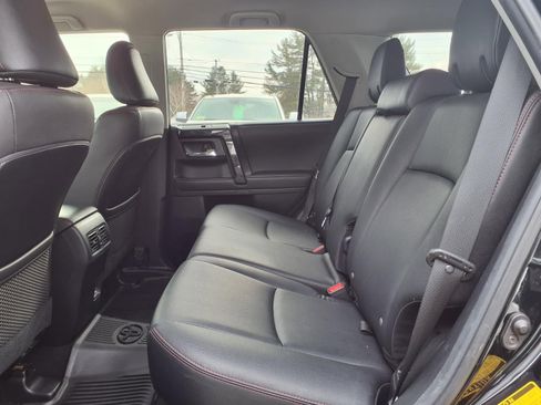 Used 2023 Toyota 4Runner TRD Off-Road Premium image 7