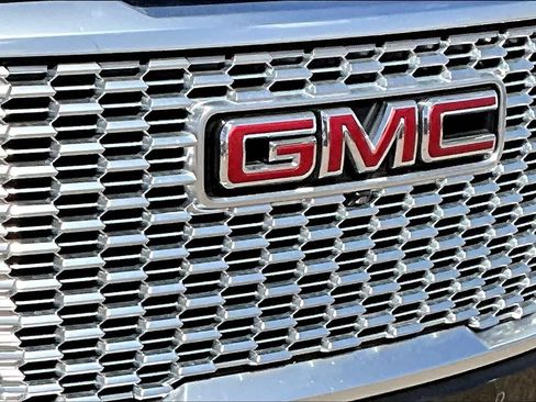 Used 2023 GMC Yukon Denali AWD/4WD image 33