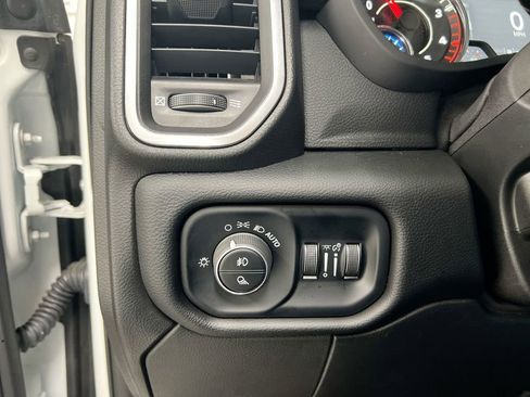 Used 2024 RAM 2500 Laramie w/ Safety Group AWD/4WD image 19