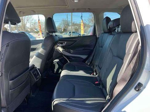 Used 2023 Subaru Forester Limited image 15