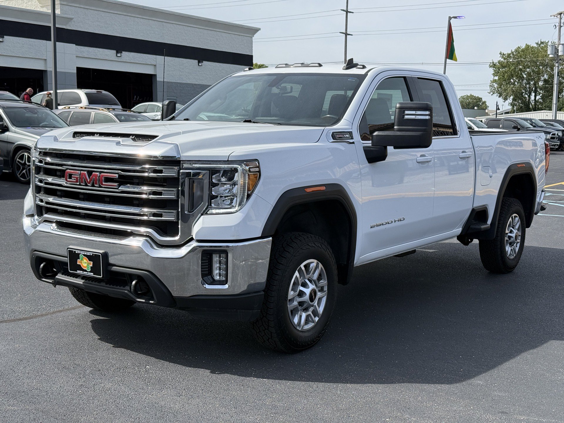 Used 2022 GMC Sierra 2500 SLE w/ SLE Convenience Package AWD/4WD image 4