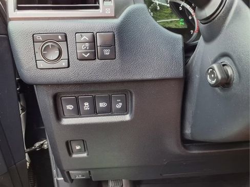 Used 2022 Lexus GX 460 w/ Black Line Special Edition AWD/4WD image 28