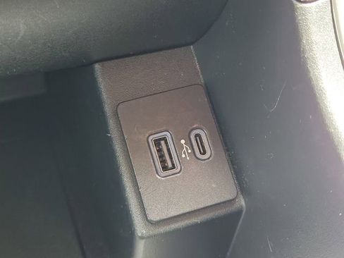 Used 2023 Ford Edge SEL image 26