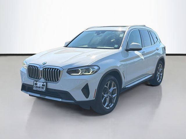 Used 2022 BMW X3 xDrive30i w/ Convenience Package AWD/4WD image 3
