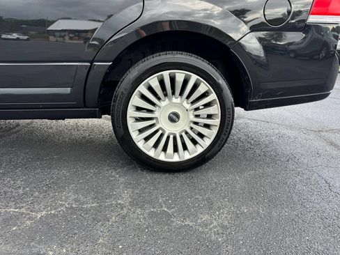 Used 2015 Lincoln Navigator 4WD image 10