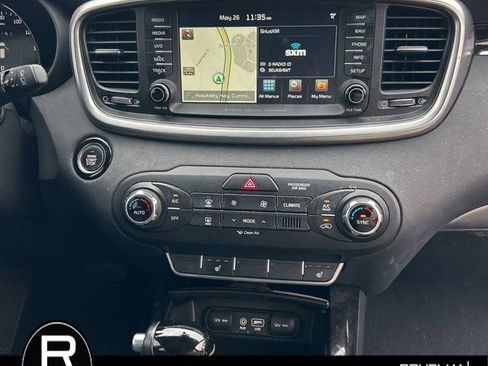 Used 2016 Kia Sorento SX FWD image 11