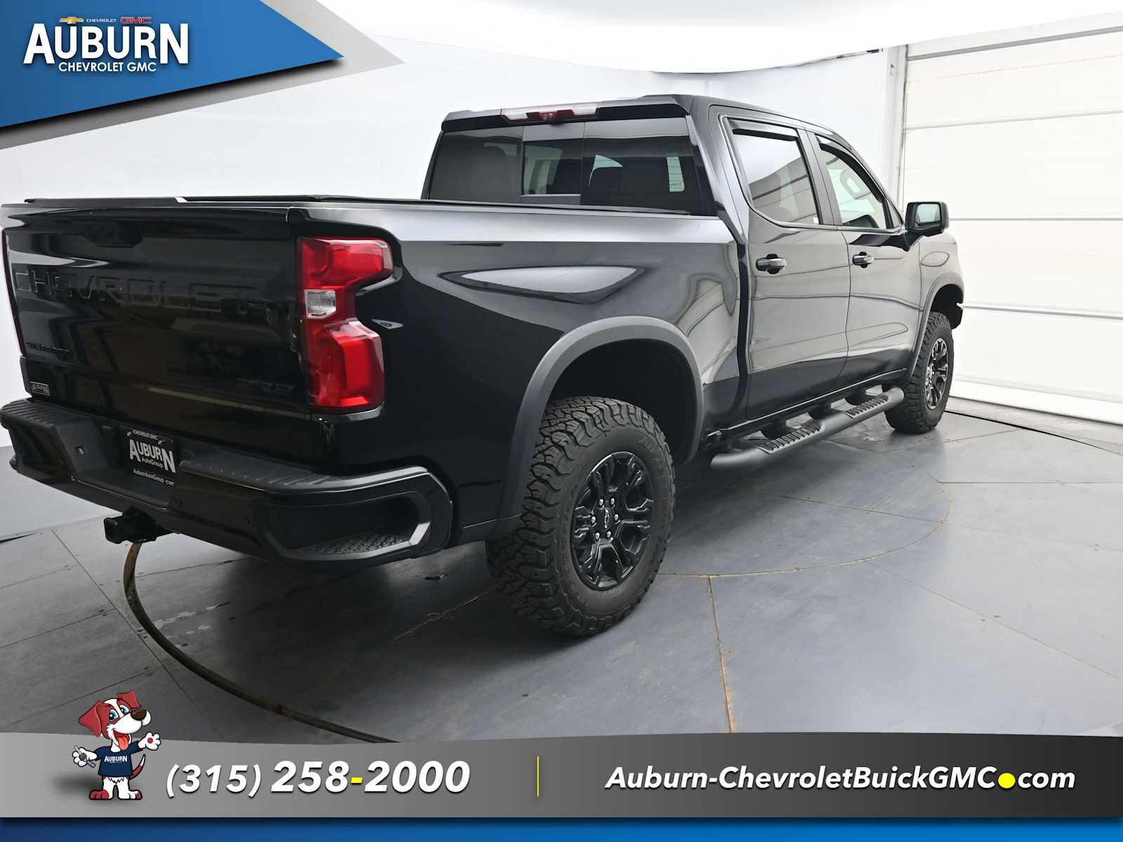 Used 2024 Chevrolet Silverado 1500 ZR2 w/ Technology Package AWD/4WD image 17
