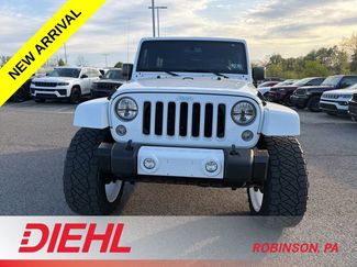 Used 2016 Jeep Wrangler Unlimited Sahara w/ Connectivity Group AWD/4WD video 2