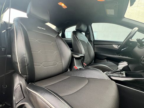 Used 2022 Kia Forte GT-Line image 17