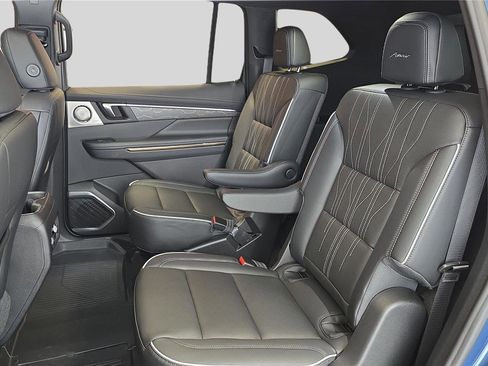 New 2026 Buick Enclave Avenir w/ Super Cruise Package image 15