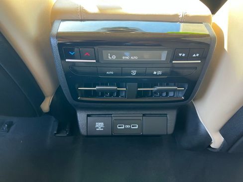 Certified 2023 Acura MDX SH-AWD w/ Technology Package image 24