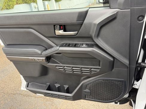 Certified 2024 Toyota Tacoma TRD Off-Road w/ TRD Off Road Premium Package image 23