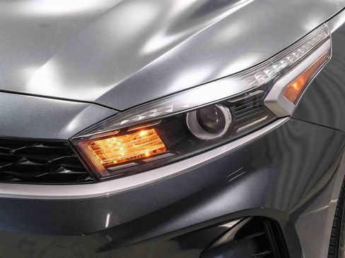 Used 2024 Kia Forte LXS w/ LXS Technology Package FWD image 12