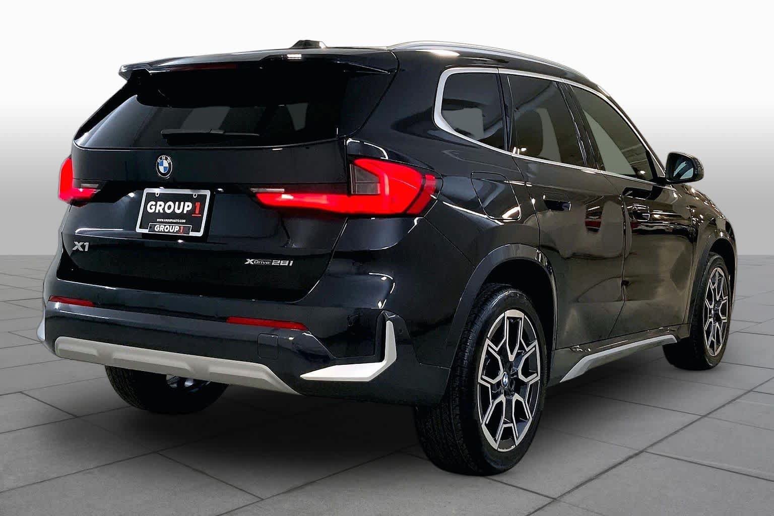 Used 2026 BMW X1 xDrive28i AWD/4WD image 12