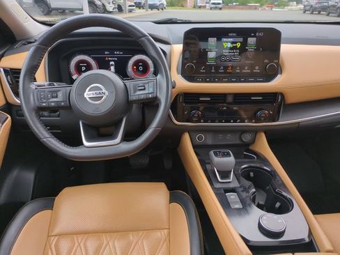Used 2021 Nissan Rogue Platinum AWD/4WD image 30