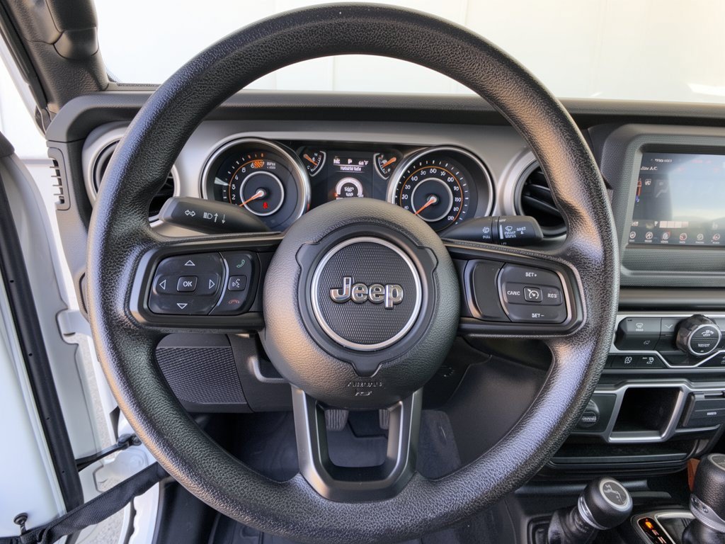 Used 2023 Jeep Wrangler Unlimited Sport AWD/4WD image 10