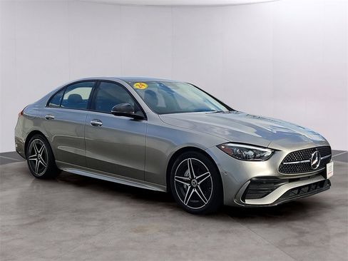 Used 2024 Mercedes-Benz C 300 4MATIC Sedan image 3