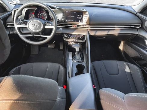 Certified 2023 Hyundai Elantra SEL image 16