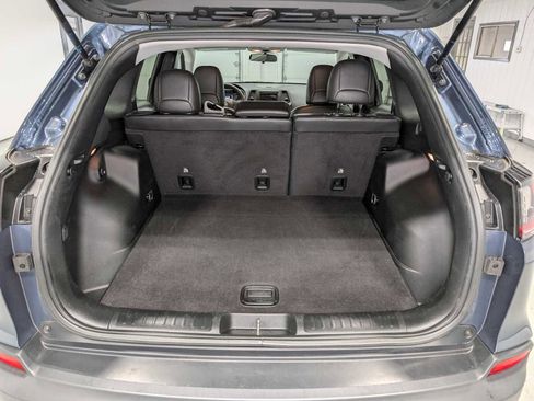Used 2020 Jeep Cherokee Latitude Plus w/ Cold Weather Group AWD/4WD image 7